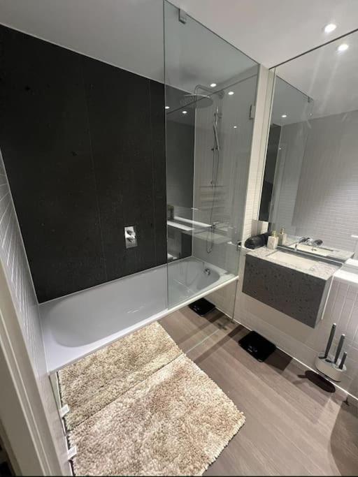 Lushpen - O2 Arena Apartment London Exterior photo