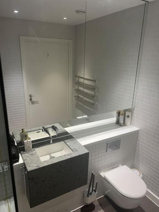 Lushpen - O2 Arena Apartment London Exterior photo