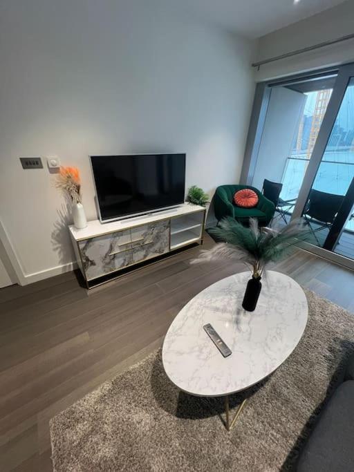 Lushpen - O2 Arena Apartment London Exterior photo