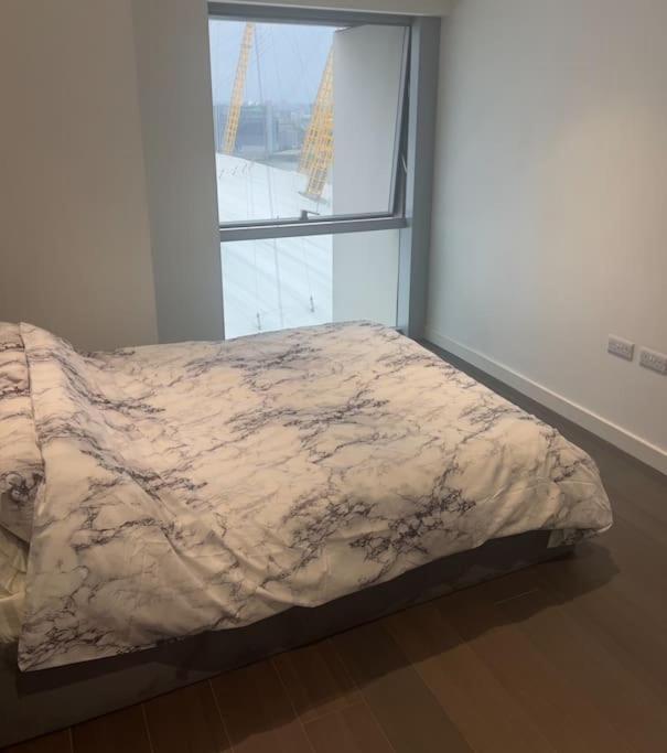 Lushpen - O2 Arena Apartment London Exterior photo